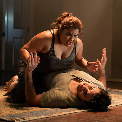 fat_woman_sitting_on_man_in_fighting_by_mohinir_dkgyj4u-pre