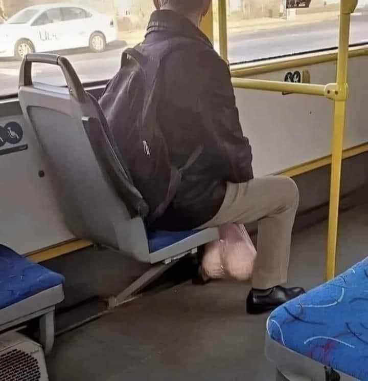 Dan Campbell Spotted On A Bus In Detroit The Den