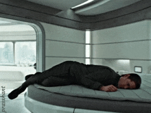 syril-andor-gif-syril-wake-up